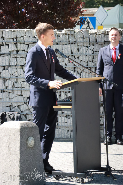 Fotorelacja: Powiatowe Obchody Święta Wojska Polskiego w Porębie