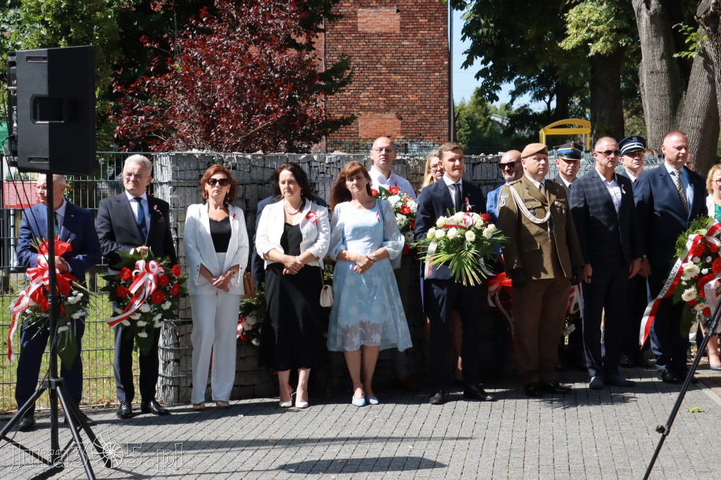 Fotorelacja: Powiatowe Obchody Święta Wojska Polskiego w Porębie