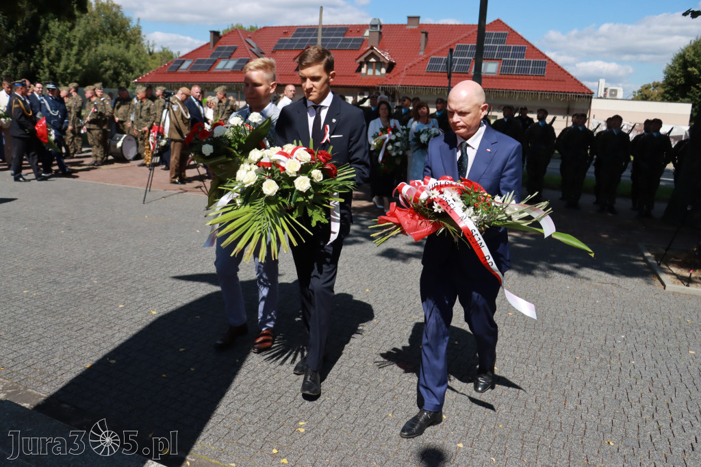 Fotorelacja: Powiatowe Obchody Święta Wojska Polskiego w Porębie