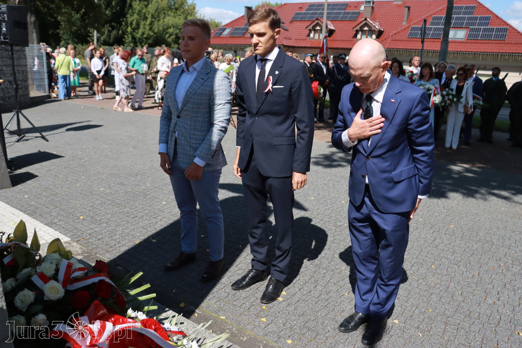 Fotorelacja: Powiatowe Obchody Święta Wojska Polskiego w Porębie