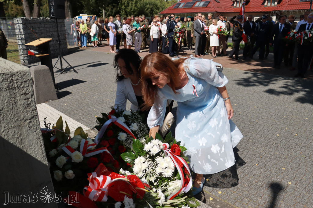 Fotorelacja: Powiatowe Obchody Święta Wojska Polskiego w Porębie