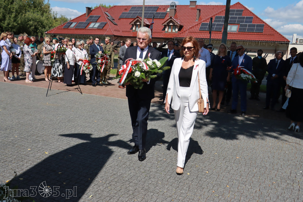 Fotorelacja: Powiatowe Obchody Święta Wojska Polskiego w Porębie