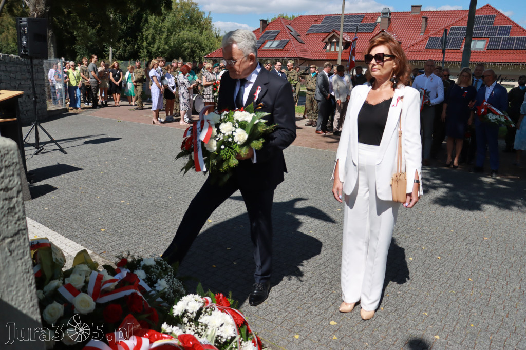 Fotorelacja: Powiatowe Obchody Święta Wojska Polskiego w Porębie