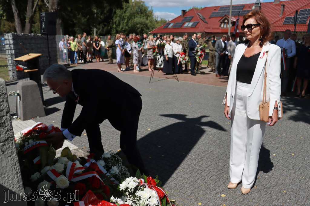 Fotorelacja: Powiatowe Obchody Święta Wojska Polskiego w Porębie