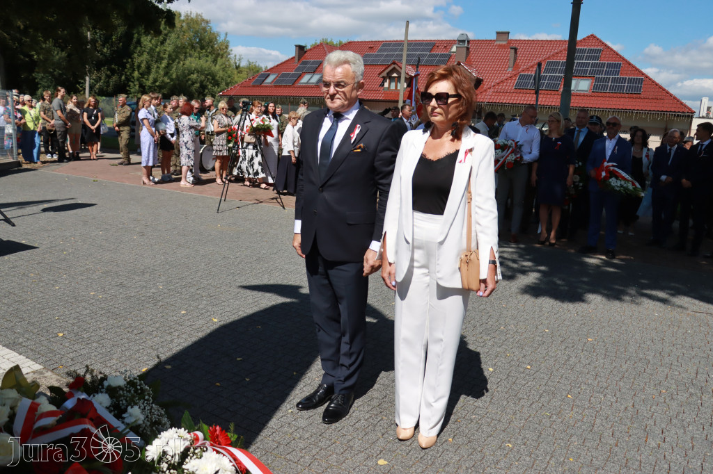 Fotorelacja: Powiatowe Obchody Święta Wojska Polskiego w Porębie