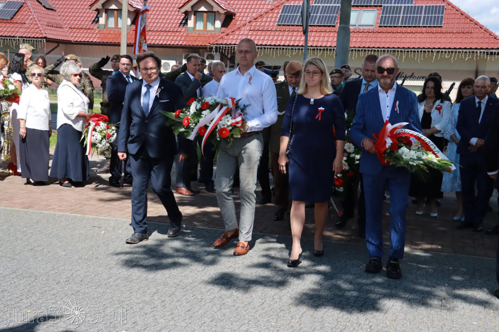 Fotorelacja: Powiatowe Obchody Święta Wojska Polskiego w Porębie