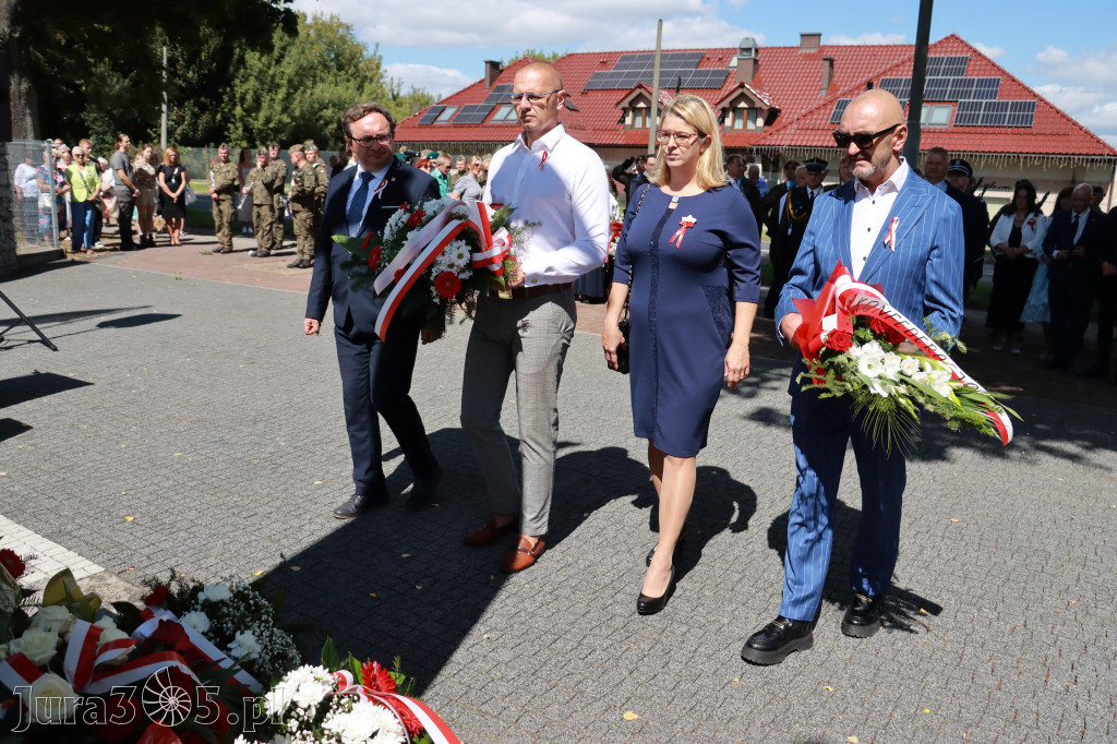 Fotorelacja: Powiatowe Obchody Święta Wojska Polskiego w Porębie