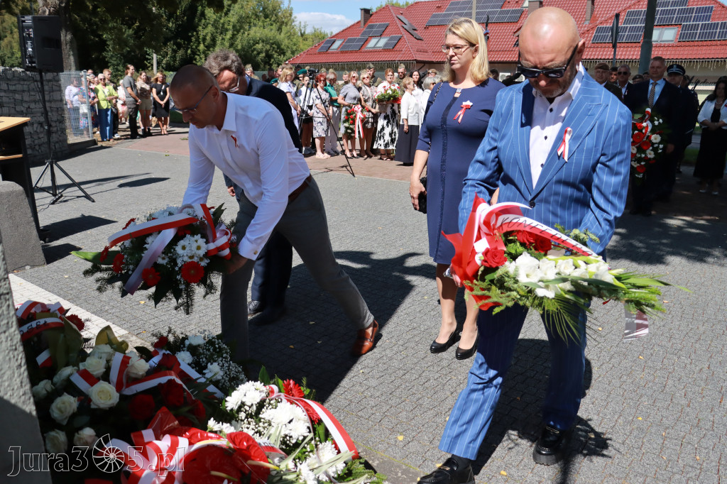 Fotorelacja: Powiatowe Obchody Święta Wojska Polskiego w Porębie