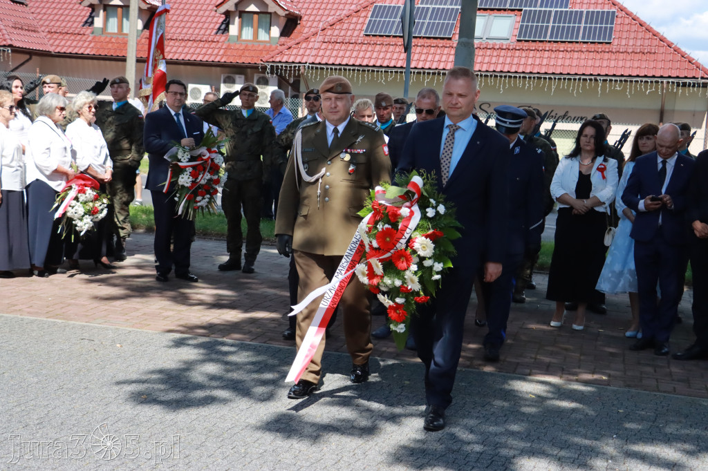 Fotorelacja: Powiatowe Obchody Święta Wojska Polskiego w Porębie