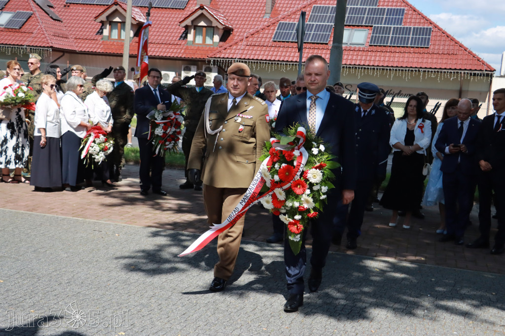 Fotorelacja: Powiatowe Obchody Święta Wojska Polskiego w Porębie