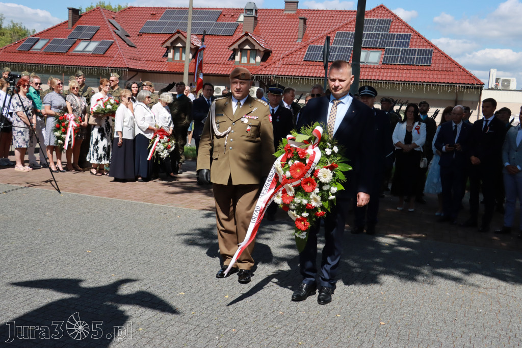Fotorelacja: Powiatowe Obchody Święta Wojska Polskiego w Porębie