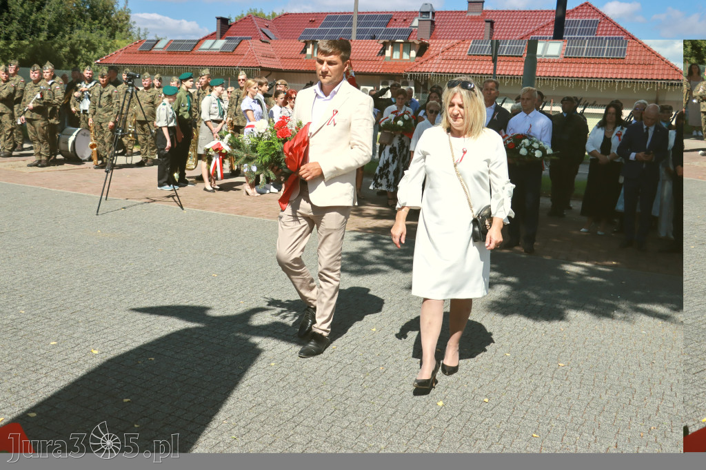 Fotorelacja: Powiatowe Obchody Święta Wojska Polskiego w Porębie