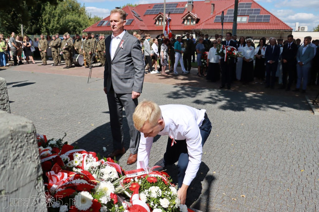 Fotorelacja: Powiatowe Obchody Święta Wojska Polskiego w Porębie