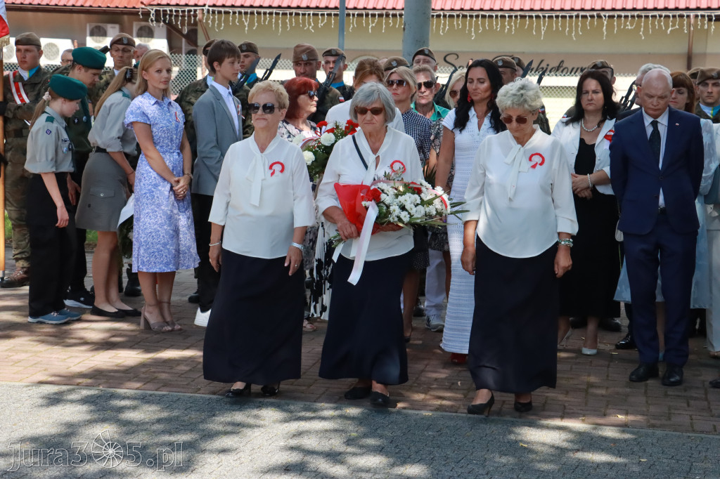 Fotorelacja: Powiatowe Obchody Święta Wojska Polskiego w Porębie