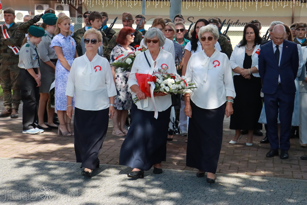 Fotorelacja: Powiatowe Obchody Święta Wojska Polskiego w Porębie