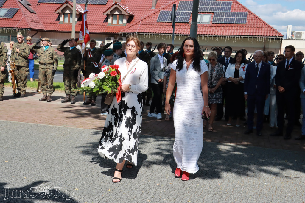 Fotorelacja: Powiatowe Obchody Święta Wojska Polskiego w Porębie