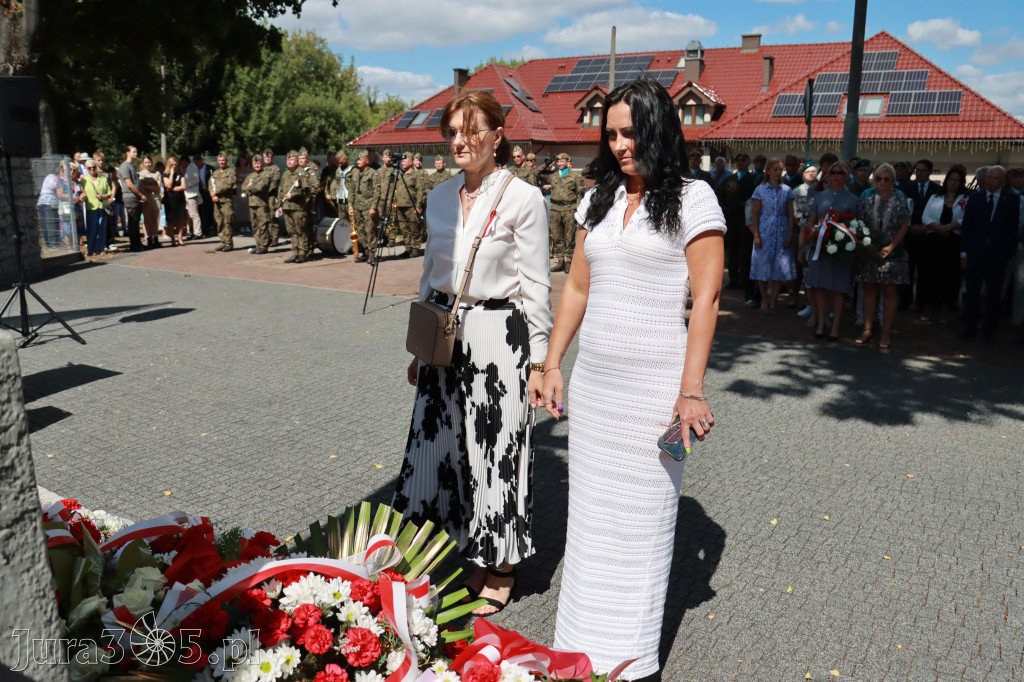Fotorelacja: Powiatowe Obchody Święta Wojska Polskiego w Porębie