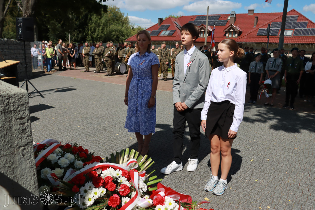 Fotorelacja: Powiatowe Obchody Święta Wojska Polskiego w Porębie