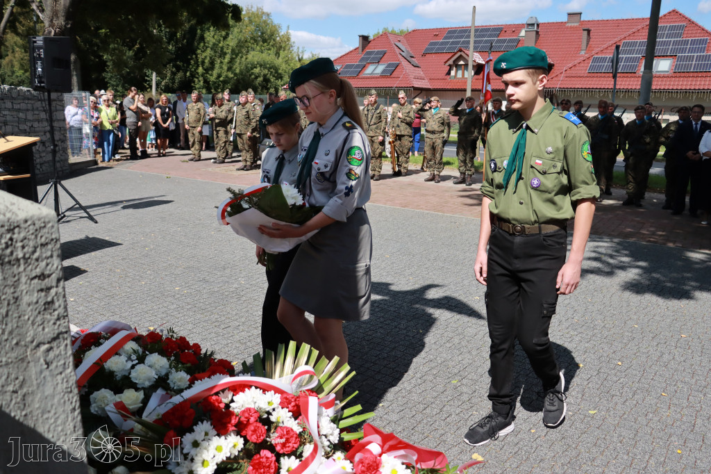 Fotorelacja: Powiatowe Obchody Święta Wojska Polskiego w Porębie