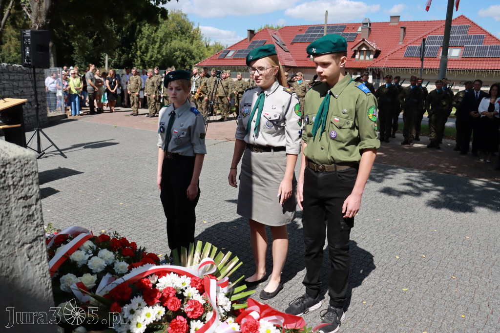 Fotorelacja: Powiatowe Obchody Święta Wojska Polskiego w Porębie