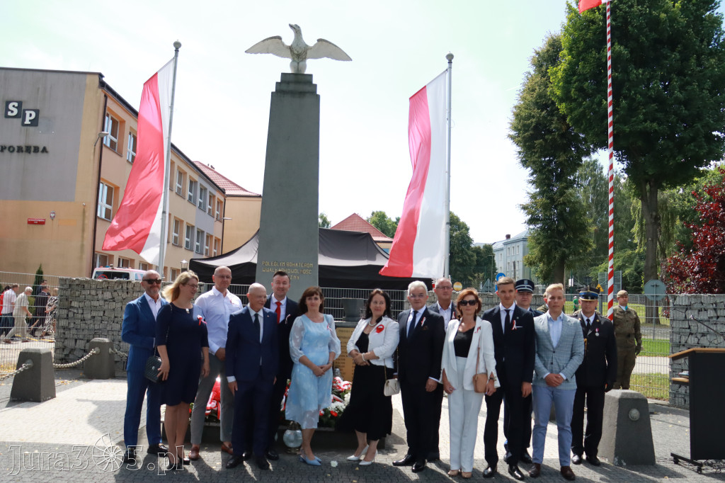 Fotorelacja: Powiatowe Obchody Święta Wojska Polskiego w Porębie