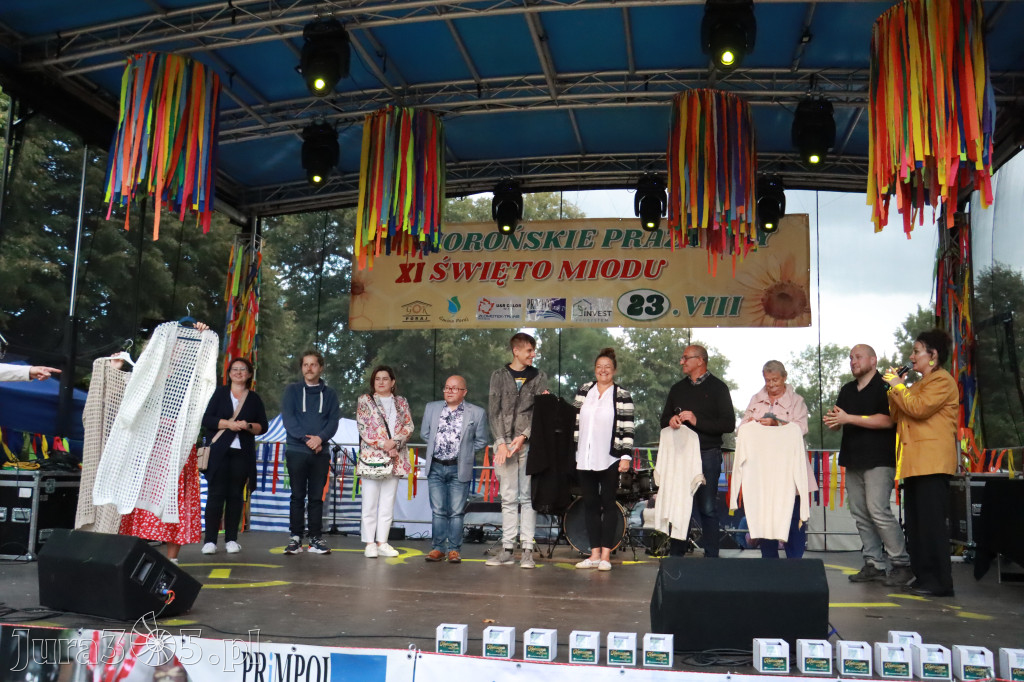 Fotorelacja II: XIV Chorońskie Prażuchy i XI Święto Miodu w Choroniu Gmina Poraj