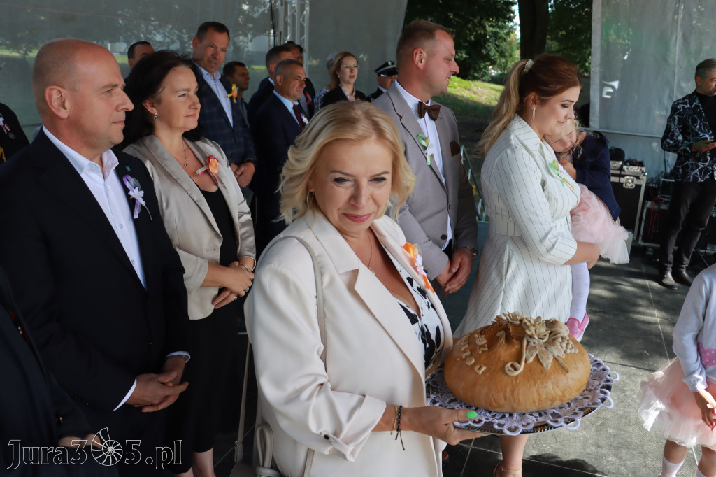 Fotorelacja I: GMINNE ŚWIĘTO PLONÓW część oficjalna. Irządze 2025!