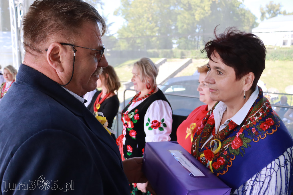 Fotorelacja I: GMINNE ŚWIĘTO PLONÓW część oficjalna. Irządze 2025!