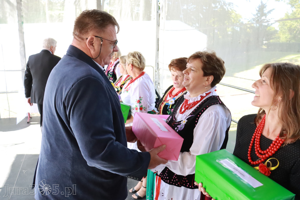 Fotorelacja I: GMINNE ŚWIĘTO PLONÓW część oficjalna. Irządze 2025!