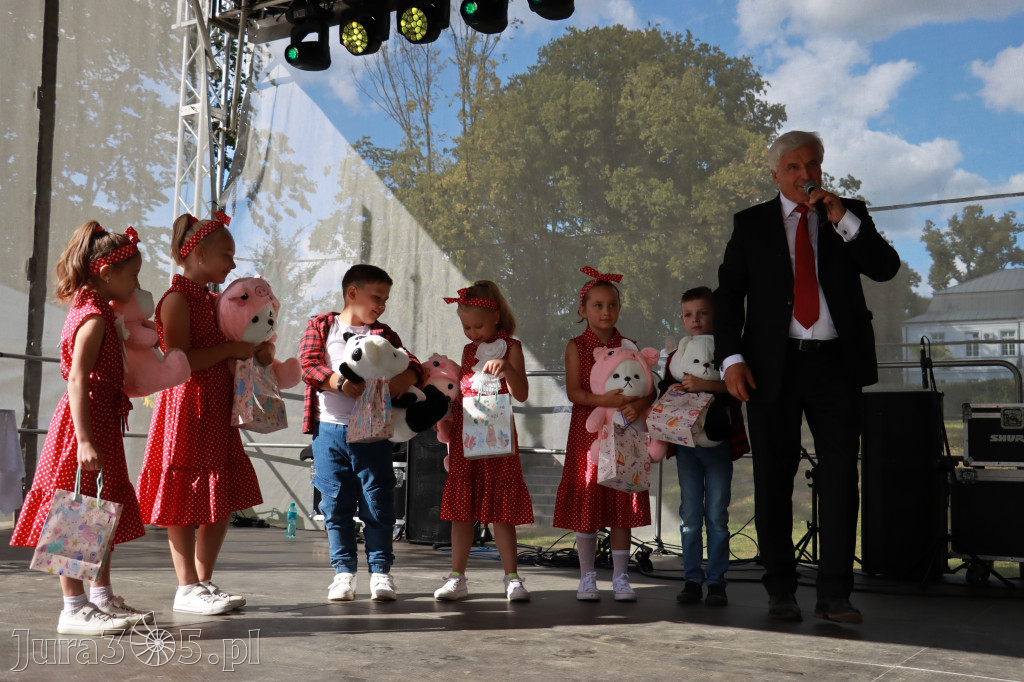 Fotorelacja II: GMINNE ŚWIĘTO PLONÓW część artystyczna. Irządze 2025!