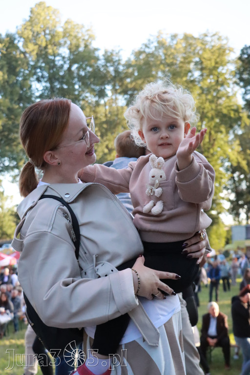 Fotorelacja III: GMINNE ŚWIĘTO PLONÓW część artystyczna cd. Irządze 2025!