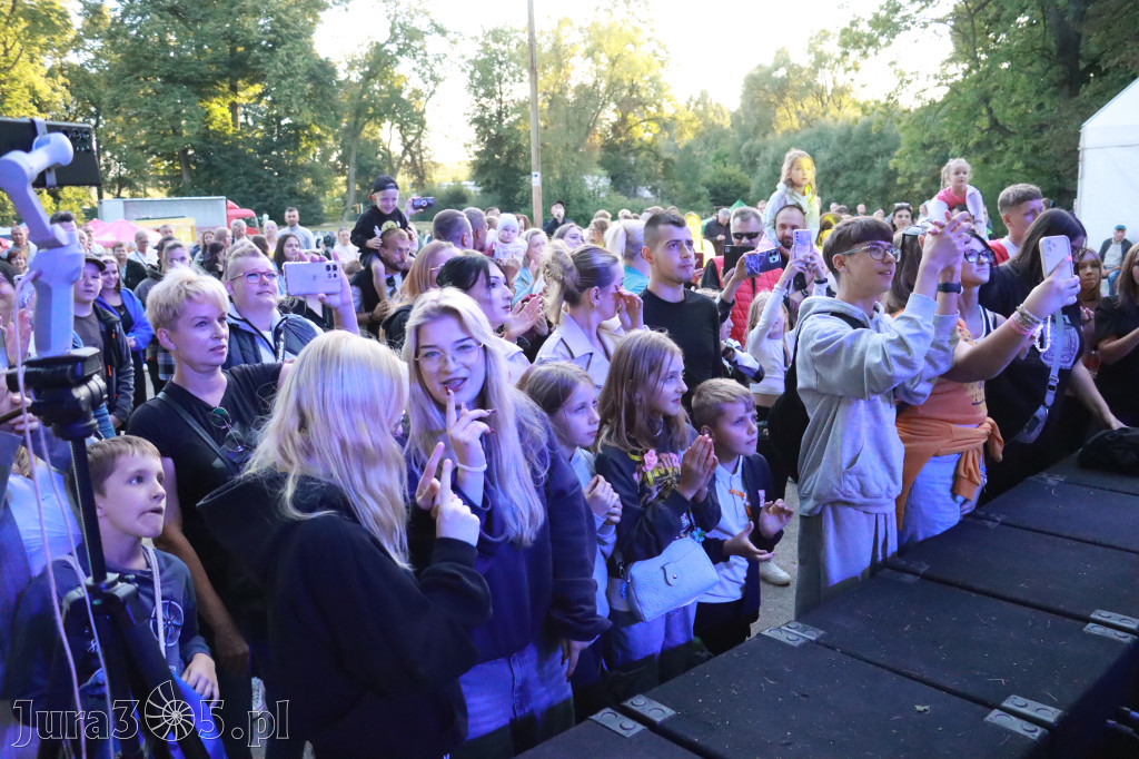 Fotorelacja III: GMINNE ŚWIĘTO PLONÓW część artystyczna cd. Irządze 2025!
