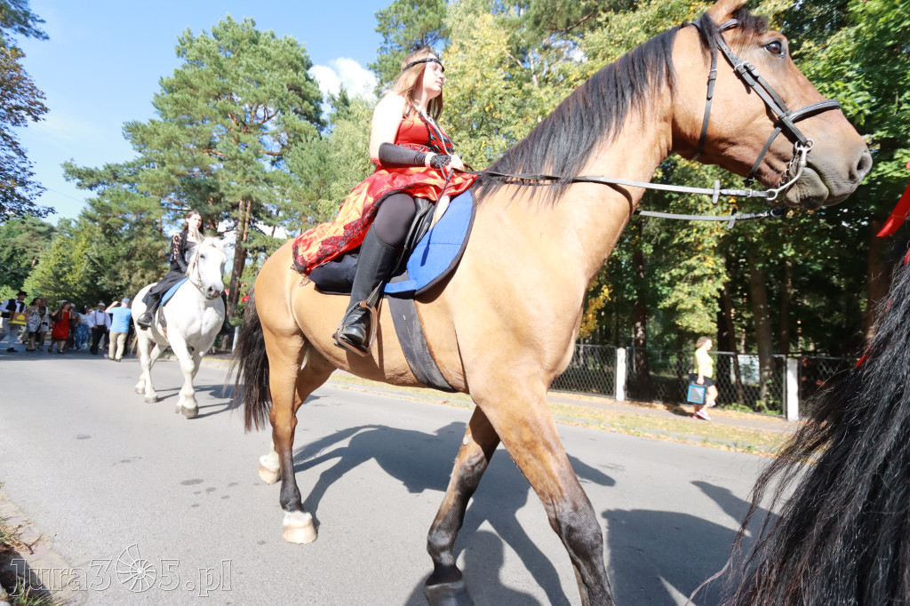 Fotorelacja I: Imieniny Hrabiny w Żarkach Letnisku Gmina Poraj