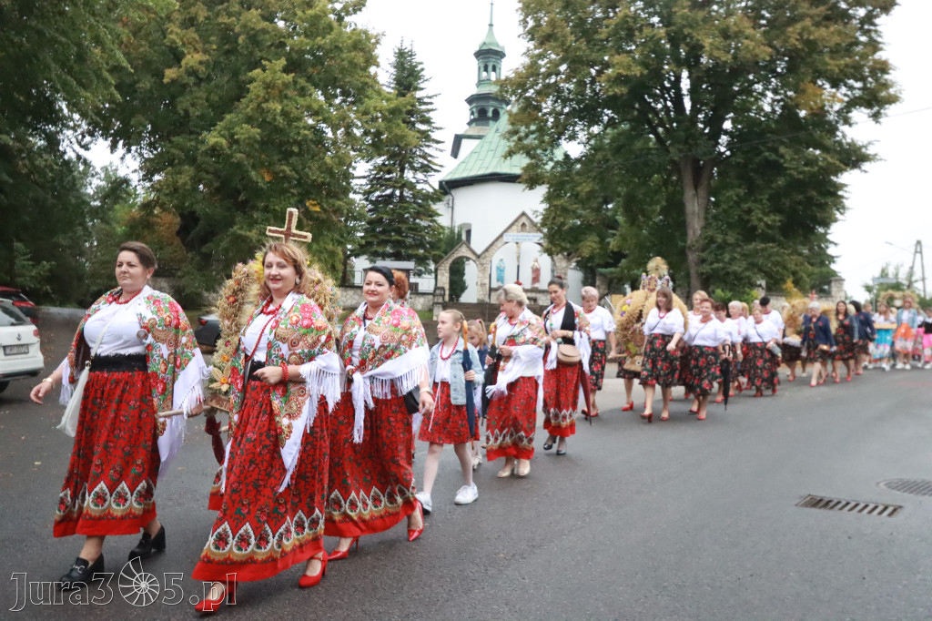 Fotorelacja I: Dożynki Powiatu Myszkowskiego w Niegowie