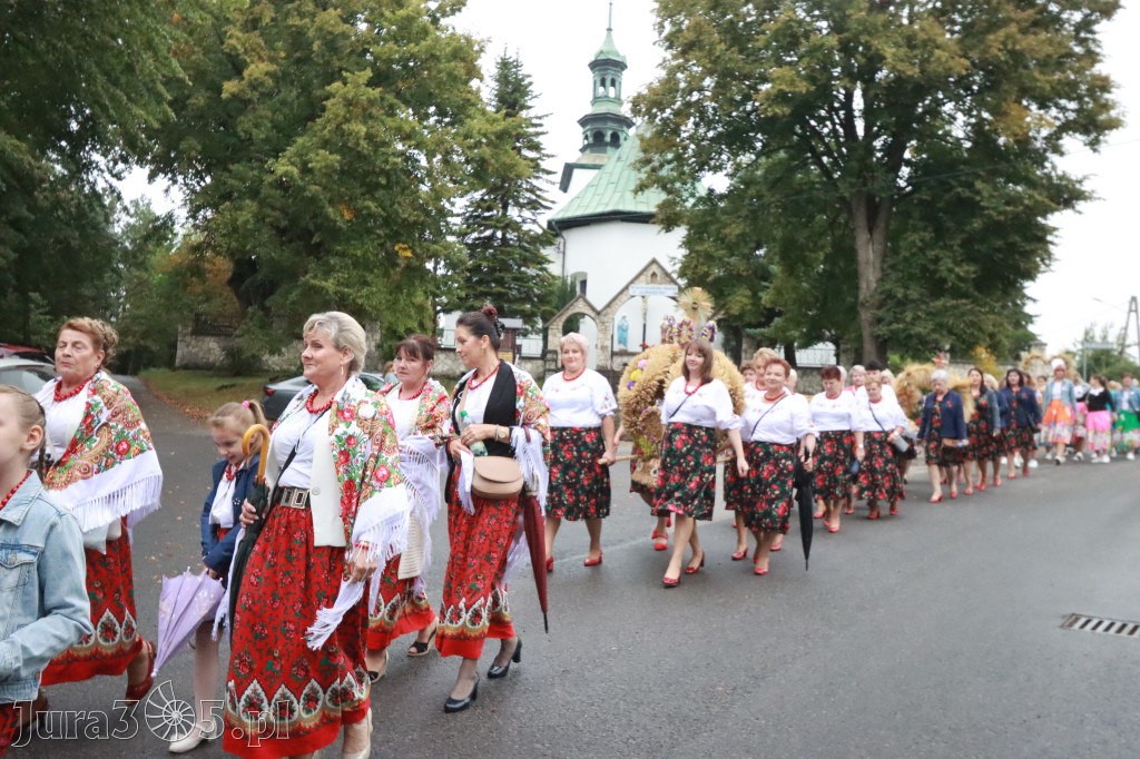 Fotorelacja I: Dożynki Powiatu Myszkowskiego w Niegowie
