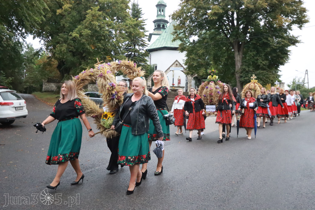 Fotorelacja I: Dożynki Powiatu Myszkowskiego w Niegowie