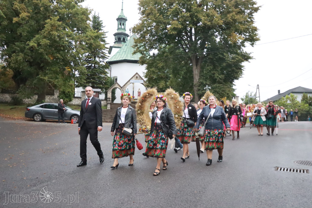 Fotorelacja I: Dożynki Powiatu Myszkowskiego w Niegowie