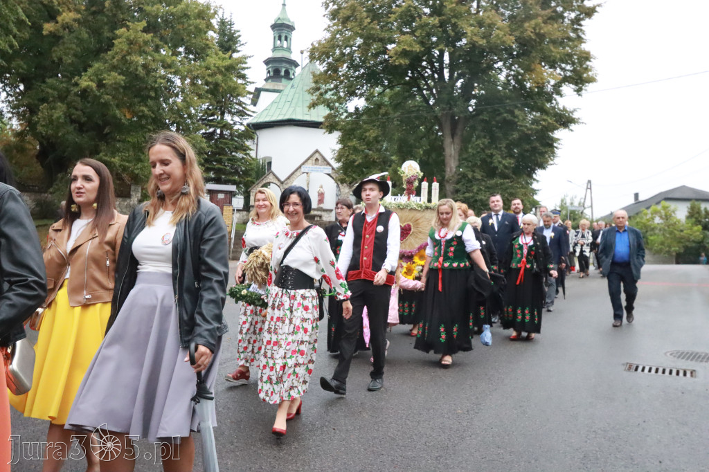 Fotorelacja I: Dożynki Powiatu Myszkowskiego w Niegowie