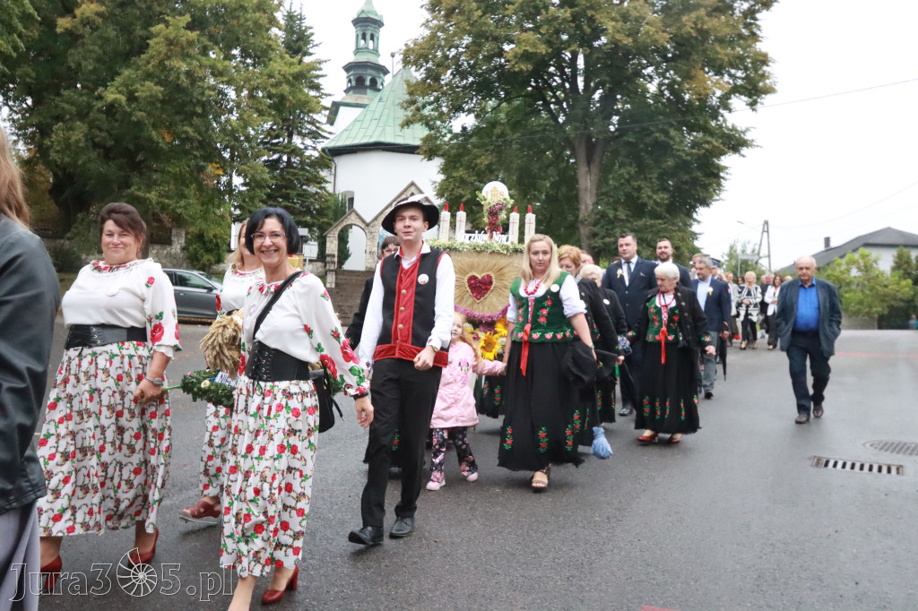 Fotorelacja I: Dożynki Powiatu Myszkowskiego w Niegowie