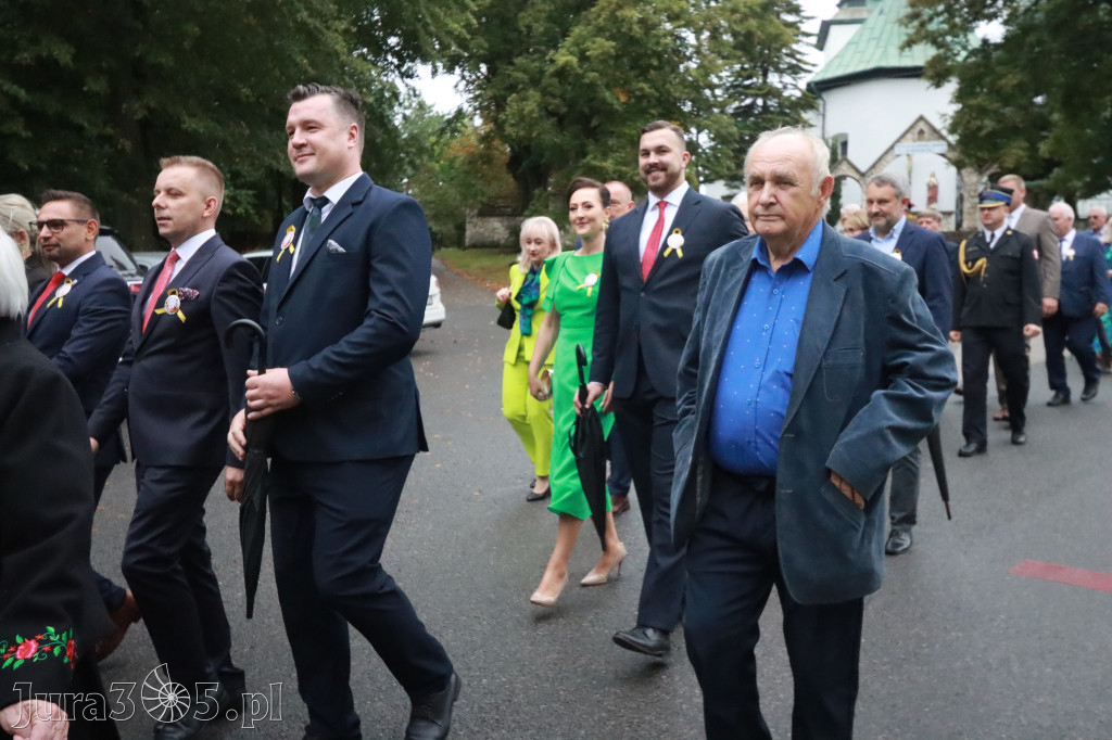 Fotorelacja I: Dożynki Powiatu Myszkowskiego w Niegowie