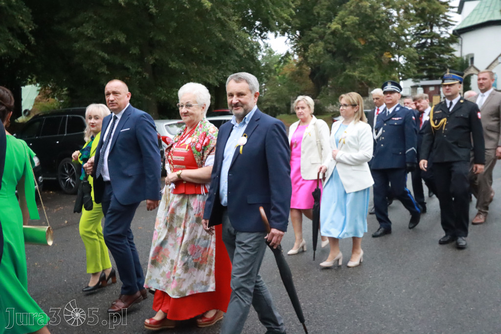 Fotorelacja I: Dożynki Powiatu Myszkowskiego w Niegowie