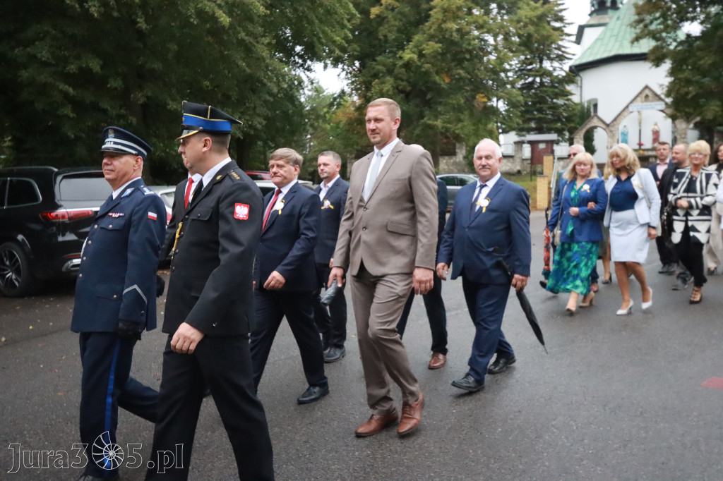 Fotorelacja I: Dożynki Powiatu Myszkowskiego w Niegowie