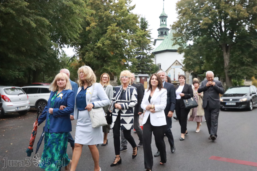 Fotorelacja I: Dożynki Powiatu Myszkowskiego w Niegowie