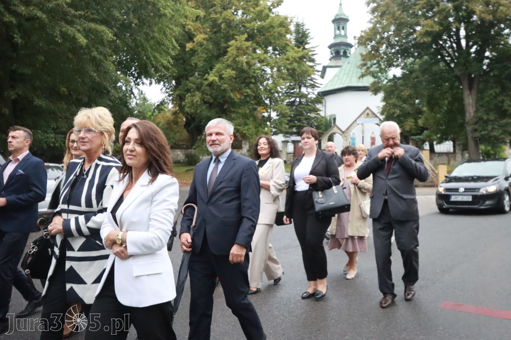 Fotorelacja I: Dożynki Powiatu Myszkowskiego w Niegowie