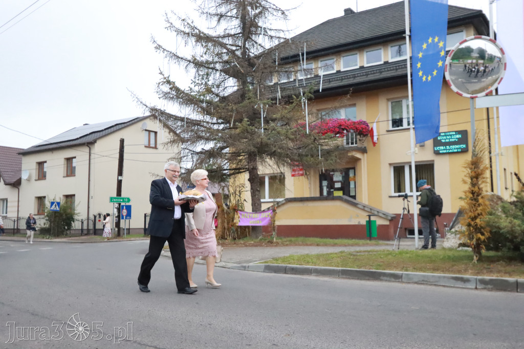 Fotorelacja I: Dożynki Powiatu Myszkowskiego w Niegowie