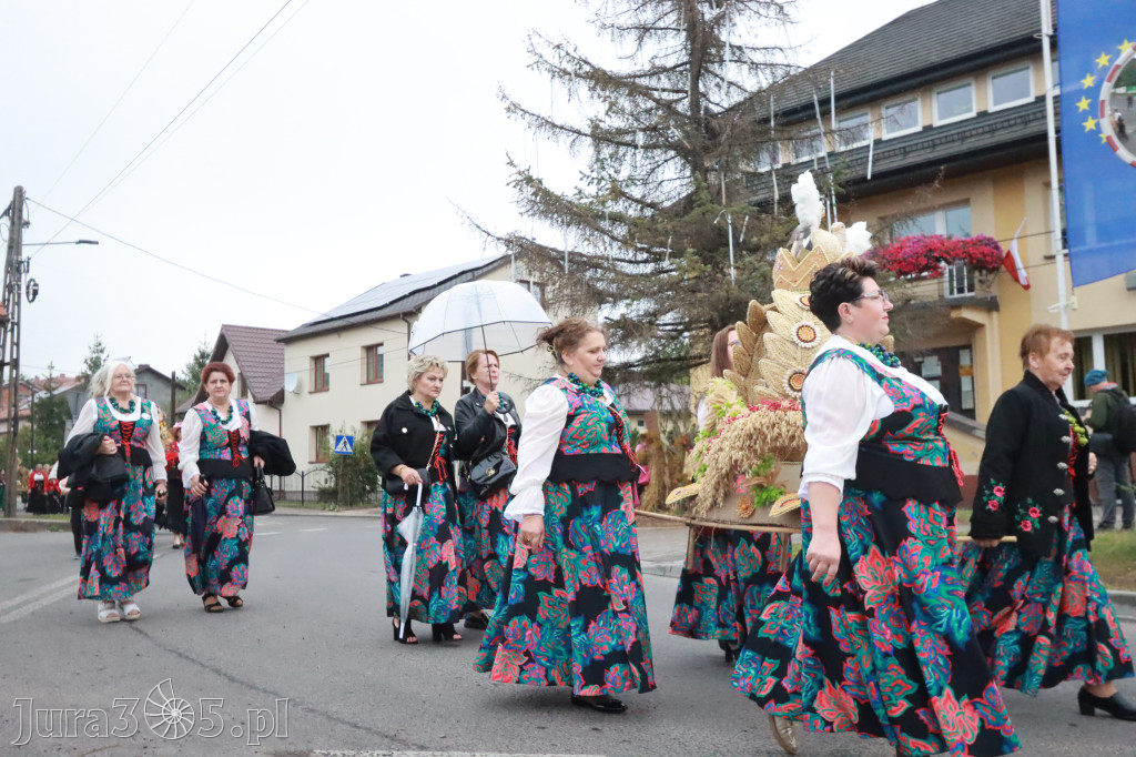Fotorelacja I: Dożynki Powiatu Myszkowskiego w Niegowie