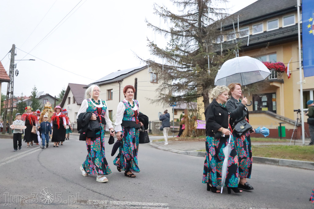 Fotorelacja I: Dożynki Powiatu Myszkowskiego w Niegowie