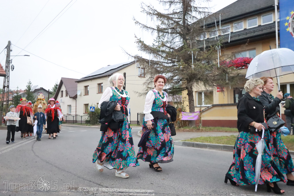 Fotorelacja I: Dożynki Powiatu Myszkowskiego w Niegowie
