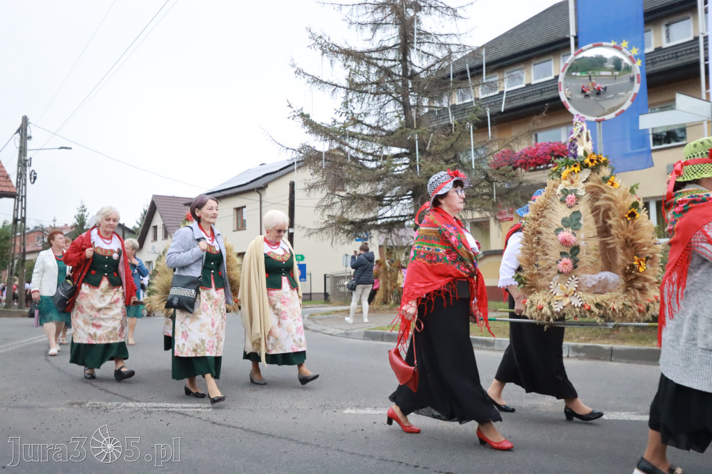 Fotorelacja I: Dożynki Powiatu Myszkowskiego w Niegowie