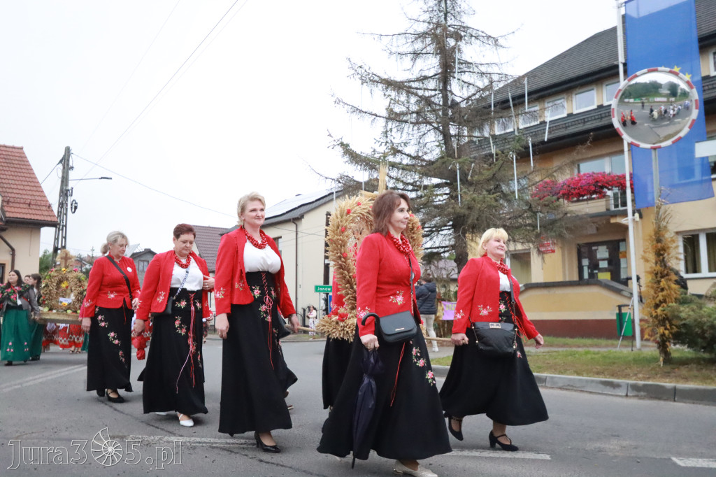 Fotorelacja I: Dożynki Powiatu Myszkowskiego w Niegowie